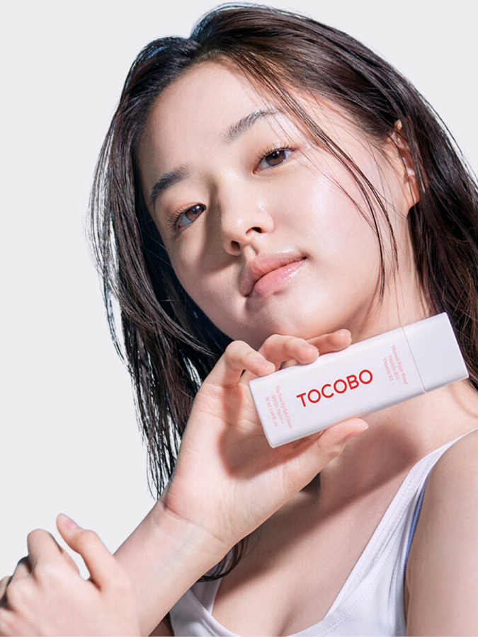 Солнцезащитный крем с комплексом витаминов TOCOBO VIta Tone Up Sun Cream SPF50+ PA++++
