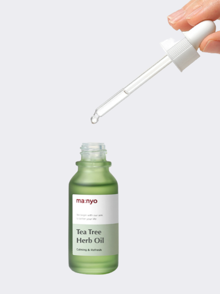 Комплекс успокаивающих масел для лица с чайным деревом Ma:nyo Factory Tea Tree Herb Oil Комплекс успокаивающих масел для лица с чайным деревом Ma:nyo Factory Tea Tree Herb Oil
