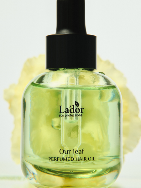 Питательное парфюмированное масло для волос со свежим ароматом TRAVEL La’dor Perfumed Hair Oil Our Leaf Питательное парфюмированное масло для волос со свежим ароматом TRAVEL La’dor Perfumed Hair Oil Our Leaf