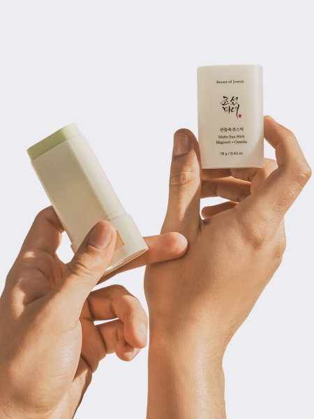 Солнцезащитный стик с экстрактом полыни Beauty of Joseon Matte Sun Stick Mugwort + Camelia SPF 50+ PA++++ Солнцезащитный стик с экстрактом полыни Beauty of Joseon Matte Sun Stick Mugwort + Camelia SPF 50+ PA++++