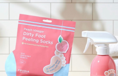 Маска-носочки для педикюра с ароматом персика FRUDIA My Orchard Peach Foot Peeling Mask