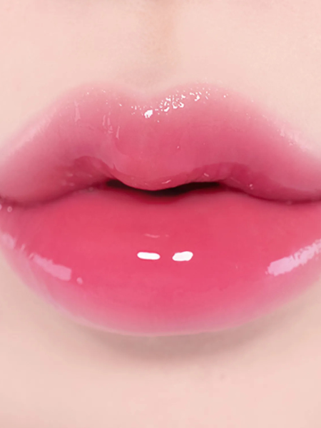 Интенсивный глянцевый блеск для губ fwee 3D Voluming Gloss B03 Candy 70%