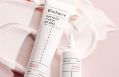 Витаминный осветляющий крем-база для лица Biodance Skin Glow Tone Up Booster