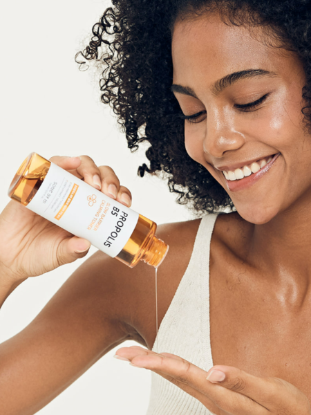 Успокаивающий тонер для сияния кожи с прополисом Some By Mi Propolis B5 Glow Barrier Calming Toner Успокаивающий тонер для сияния кожи с прополисом Some By Mi Propolis B5 Glow Barrier Calming Toner