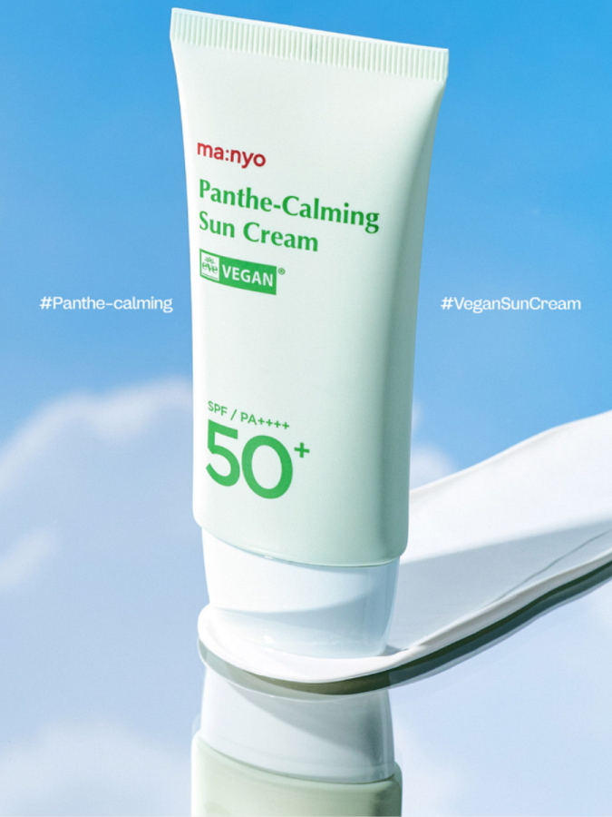 Успокаивающий солнцезащитный крем с пантенолом Ma:nyo Factory Panthe-Calming Sun Cream SPF50+ PA++++