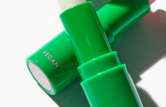 Увлажняющий прозрачный бальзам для губ AMUSE Vegan Green Lip Balm 01 Clear