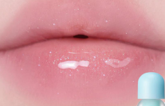 Интенсивное масло-плампер для губ TOCOBO Juicy Berry Plumping Lip Oil 00 Frozen Berry