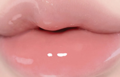 Прозрачный блеск для губ fwee 3D Changing Gloss 00 Clear