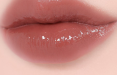 Многофункциональный оттеночный бальзам-слайдер для губ BRAYE Lipsleek 07 Boldness