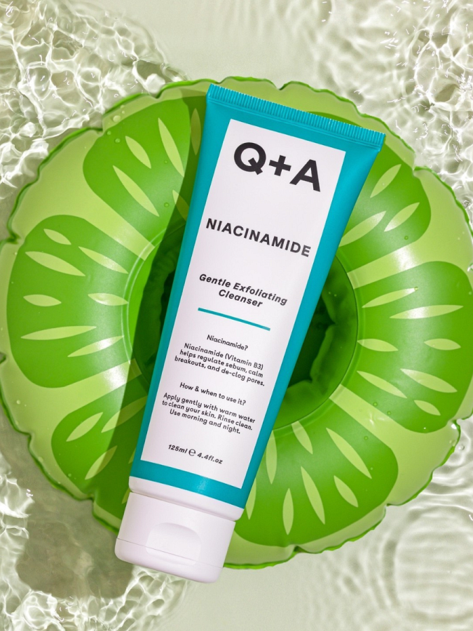 Отшелушивающий гель для умывания с ниацинамидом Q+A Niacinamide Gentle Exfoliating Cleanser