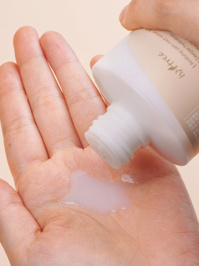 Питательный молочный тонер для лица с экстрактом корня ямса IsNtree Yam Root Vegan Milk Toner