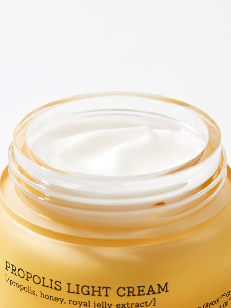 Смягчающий крем с прополисом COSRX Full Fit Propolis Light Cream Смягчающий крем с прополисом COSRX Full Fit Propolis Light Cream