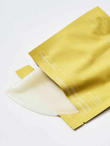 Осветляющая гидрогелевая маска с ниацинамидом Biodance Radiant Vita Niacinamide Real Deep Mask Осветляющая гидрогелевая маска с ниацинамидом Biodance Radiant Vita Niacinamide Real Deep Mask