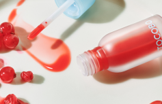 Разогревающее оттеночное масло для губ TOCOBO Juicy Berry Plumping Lip Oil 01 Chill Red