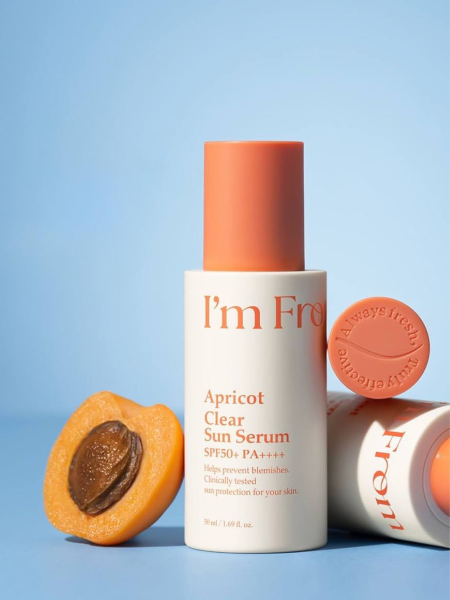 МИНИ Солнцезащитное молочко с экстрактом абрикоса I'm from Apricot Clear Sun Serum SPF50+ PA++++ МИНИ Солнцезащитное молочко с экстрактом абрикоса I'm from Apricot Clear Sun Serum SPF50+ PA++++