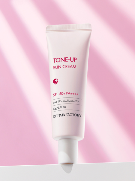 Солнцезащитный крем с каламином Derma Factory Inorganic Tone-Up Sun Cream SPF50+ PA++++