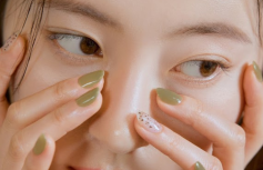 Лёгкий глянцевый пигмент в оттенке розовых лепестков rom&nd DEWY·FUL Water Tint 03 If Rose