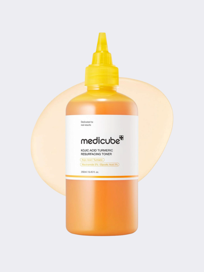 Отшелушивающий тонер с кислотами и экстрактом куркумы Medicube Kojic Acid Turmeric Resurfacing Toner