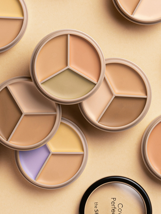 Палетка кремовых корректоров в светло-бежевых оттенках The Saem Cover Perfection Triple Pot Concealer 03 Correct Up Beige