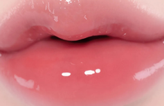 Интенсивный глянцевый блеск для губ fwee 3D Voluming Gloss B01 Vanilla 70%