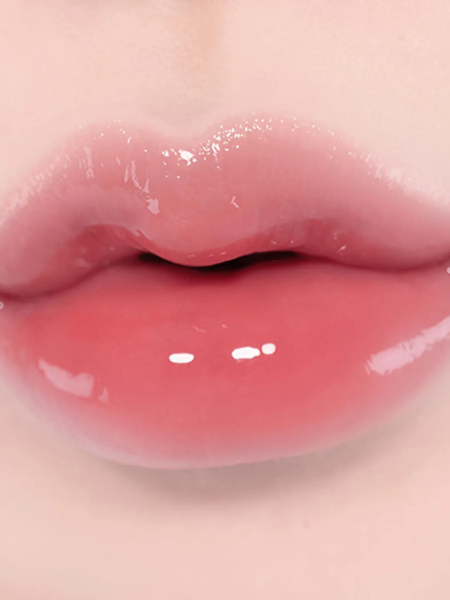 Интенсивный глянцевый блеск для губ fwee 3D Voluming Gloss B01 Vanilla 70% Интенсивный глянцевый блеск для губ fwee 3D Voluming Gloss B01 Vanilla 70%