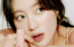Сочный глянцевый тинт для губ с ореховым оттенком макадамии rom&nd Juicy Lasting Tint 23 Nucadamia