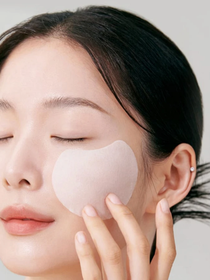 Осветляющие тонер-диски с фруктовыми экстрактами Celimax Pore + Dark Spot Brightening Pad