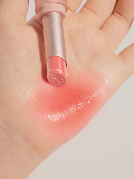 Глянцевая помада в натуральном оттенке губ Dasique Mood Glow Lipstick #01 Cream Sand