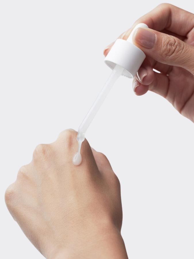 Увлажняющая сыворотка для лица с гиалуроновой кислотой и пантенолом Biodance Hydro Cera-nol Ampoule