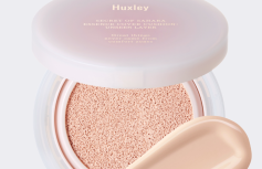 Тональный кушон с экстрактом опунции Huxley Essence Cover Cushion Unseen Layer 01 Desert Peach SPF23 PA++