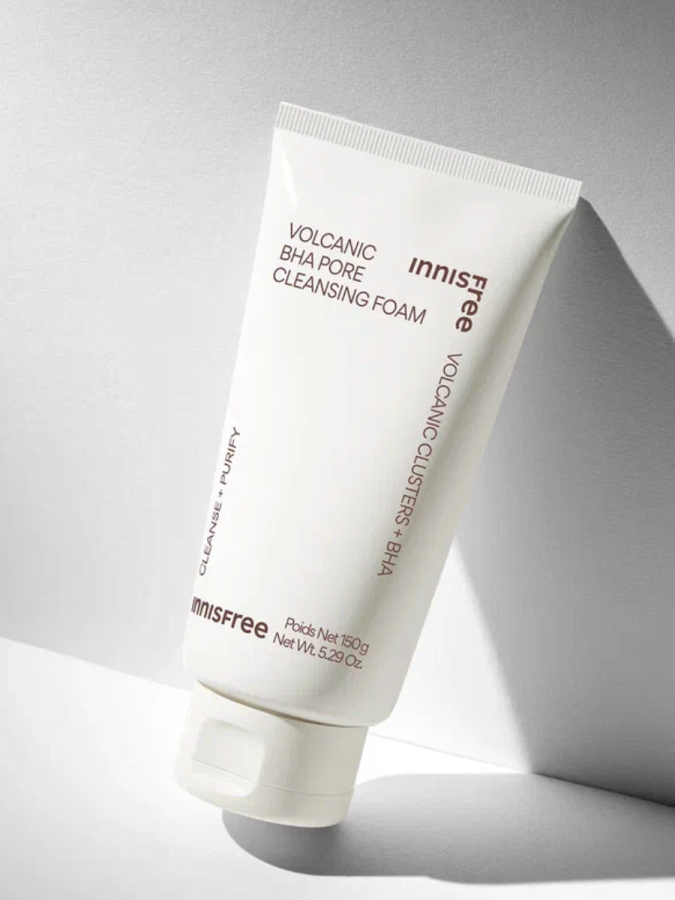 Очищающая пенка для умывания с вулканическим пеплом и салициловой кислотой innisfree Volcanic BHA Pore Cleansing Foam