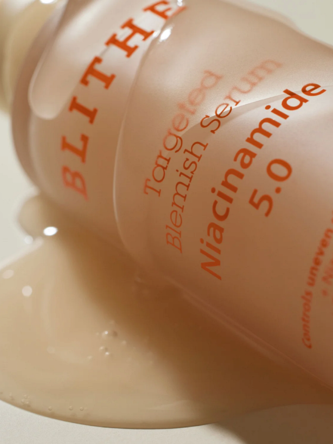 Осветляющая сыворотка против пигментации с ниацинамидом Blithe Targeted Blemish Serum Niacinamide