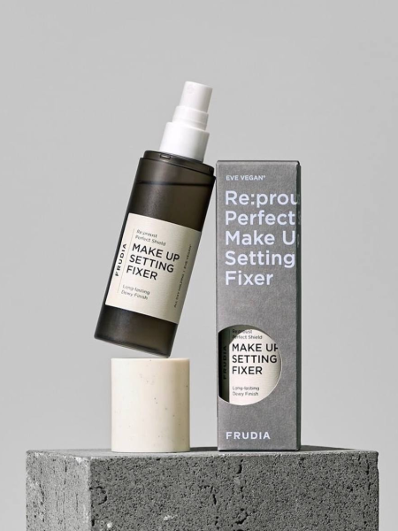 Увлажняющий спрей-фиксатор для макияжа Frudia Re:proust Perfect Shield