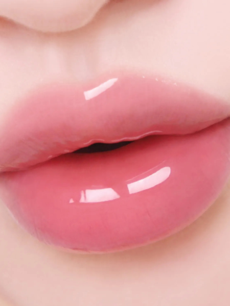 Интенсивный глянцевый блеск для губ fwee 3D Voluming Gloss B07 Peach 70%