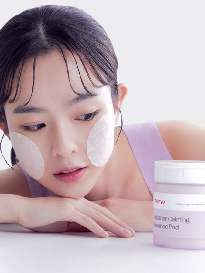 Успокаивающие диски для лица с экстрактом вереска Ma:nyo Factory Heather Calming Essence Pad