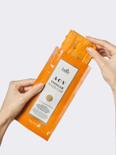 Маска-шапочка для волос с яблочным уксусом La’dor ACV Vinegar Hair Cap