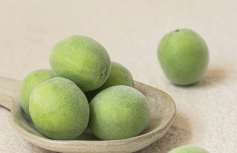 Отшелушивающий тонер с экстрактом зелёной сливы и комплексом кислот Beauty of Joseon Green Plum Refreshing Toner AHA+BHA