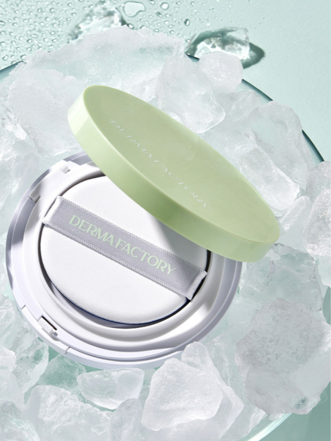 Успокаивающее солнцезащитное средство с экстрактом кипариса Derma Factory Inorganic Mild Sun Cushion SPF50+PA++++