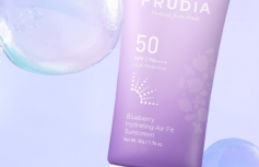 Лёгкий солнцезащитный крем с экстрактом черники FRUDIA Blueberry Hydrating Air Fit Sunscreen SPF50+ PA++++