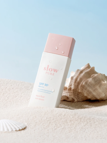 Лёгкий солнцезащитный флюид с ниацинамидом и экстрактом алоэ slowpure Aqua Fluid Serum SPF 50+ PA++++