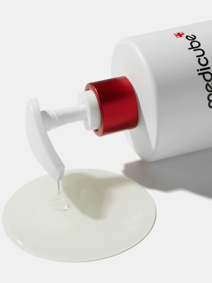 Противовоспалительный гель для душа с комплексом кислот Medicube Red Acne Body Wash 2.0
