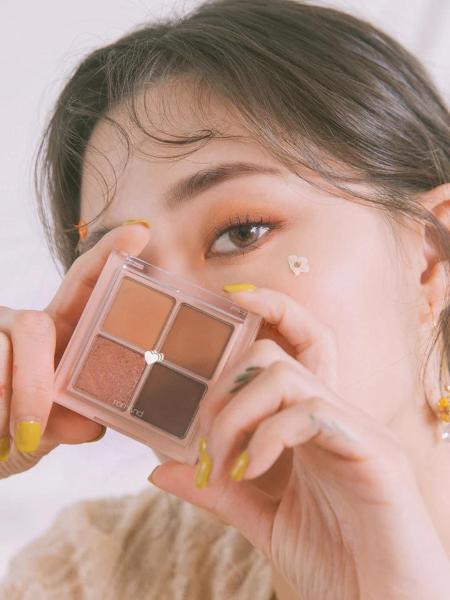 Мини-палетка теней в коричневых оттенках rom&nd Better Than Eyes 03 Dry Ragras