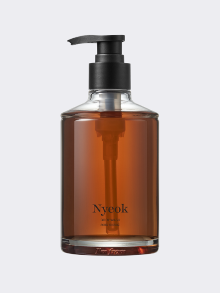 Парфюмированный гель для душа с древесным ароматом I'm From Nyeok Body Wash Парфюмированный гель для душа с древесным ароматом I'm From Nyeok Body Wash