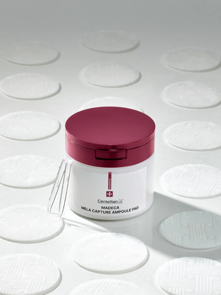 Осветляющие тонер-диски для сияния кожи Centellian24 Madeca Mela Capture Ampoule Pad