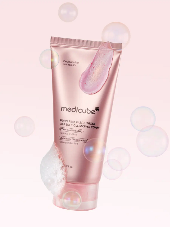 Капсульная пенка для умывания с ПДРН и глутатионом Medicube PDRN Pink Glutathione Capsule Cleansing Foam