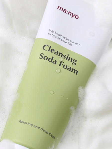 Глубокоочищающая пенка для умывания с содой Ma:nyo Factory Deep Pore Cleansing Soda Foam