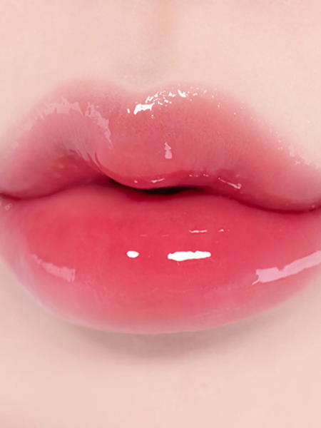 Лёгкий глянцевый блеск для губ fwee 3D Voluming Gloss A04 Aengdu 30% Лёгкий глянцевый блеск для губ fwee 3D Voluming Gloss A04 Aengdu 30%