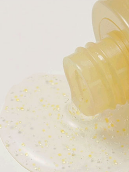 Осветляющая сыворотка с ниацинамидом Round Lab Vita Niacinamide Dark Spot Serum