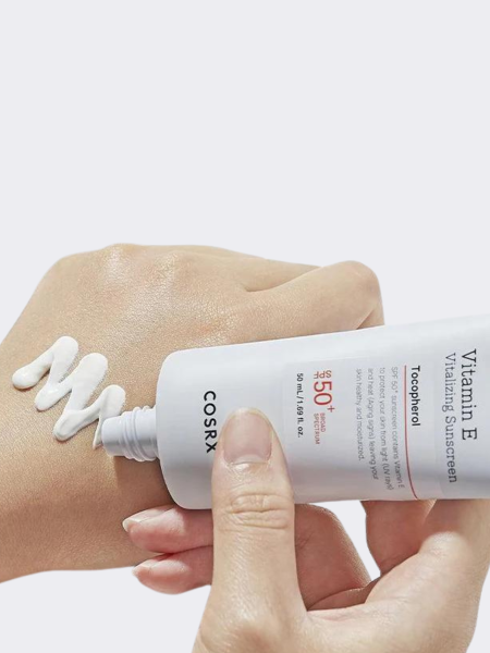 Солнцезащитный крем с витамином Е COSRX Vitamin E Vitalizing Sunscreen SPF 50+ Солнцезащитный крем с витамином Е COSRX Vitamin E Vitalizing Sunscreen SPF 50+