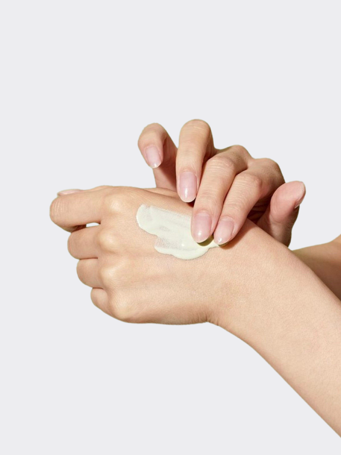 Солнцезащитный крем с чайным деревом Dr.Ceuracle Tea Tree Purifine Green Up Sun SPF50+ PA++++